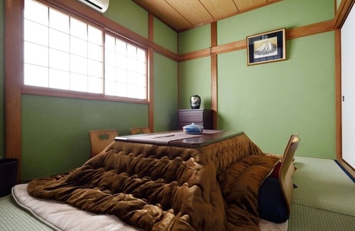 Konohana House | Quiet Private Japanese House, close to Osaka fish market!