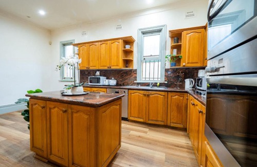Strathfield House | Quiet Private Room In Strathfield 3min to Train Station G2 - ROOM ONLY