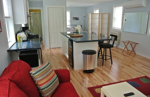 Nasons Corner Apartment | Quiet, residential neighborhood