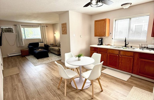 Cedar Rapids - Iowa City Apartment | Quiet Space Apartment