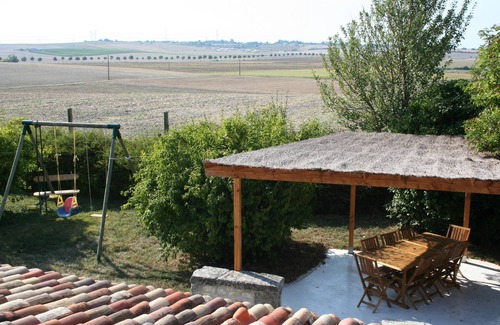 La Jard House | QUIET, SPACIOUS 3* GITE WITH MAGNIFICENT VIEWS OVER THE COUNTRYSIDE, SHOWER IN EACH ROOM