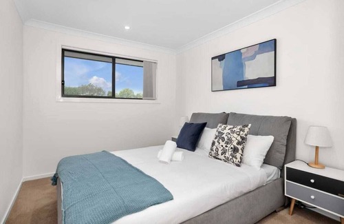 Maraylya House | Quiet Street + Parking on premise