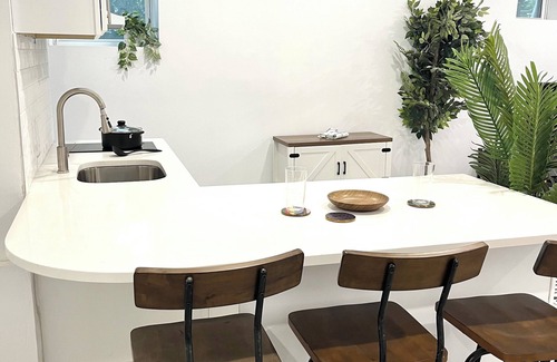 Bedford Park House | Quiet studio, 20 minute direct train ride to midtown Manhattan