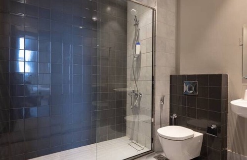 Duqm Apartment | Quiet Studio (#84) | Studio by Spacey in Duqom