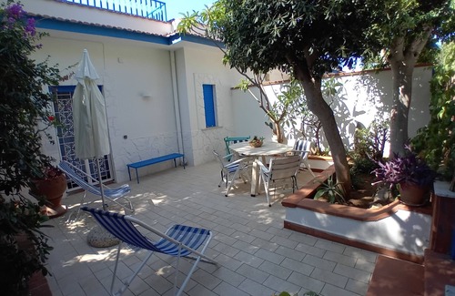 Isola delle Femmine House | QUIET, TOP SEA AND SUNSETS, COMFORTABLE ACCOMMODATION, PARKING SPACE, OK VS. ANIMALS
