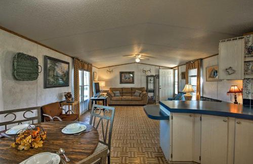 Utopia House | Quiet Utopia Cabin with Deck and Mountain Views!