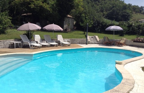 Courbiac Cottage | Quiet wooded, private spa pool, character cottage in the heart of the Lot Valley