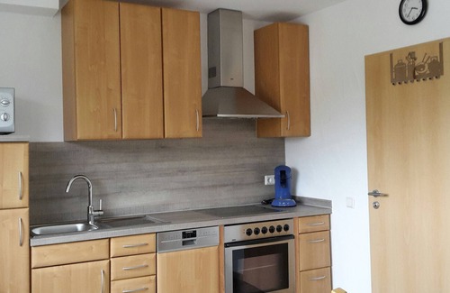 Losheim am See Apartment | quietly located apartment, 3 km from barrier lake Losheim, pets are welcome