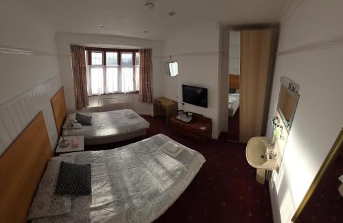 Oxford House | Quince House