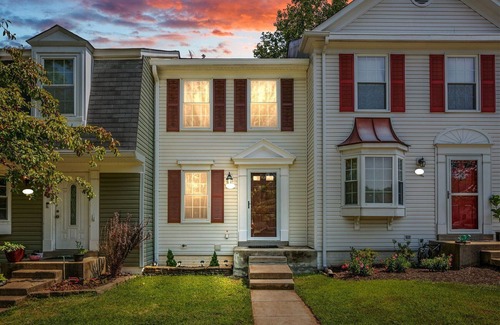 Countryside House | QuincyCharm: Exercise Equipment & 40 Mins to DC!