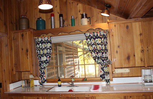Allenspark Cabin | Quinnella's RMNP Adventure Cabin