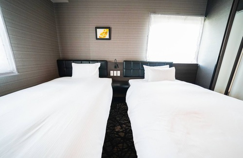 Kamata Hotel | Quintessa Hotel Tokyo Haneda Comic & Books