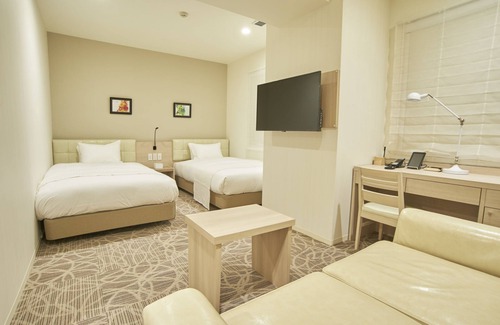 Kamata Hotel | Quintessa Hotel Tokyo Haneda Comic & Books