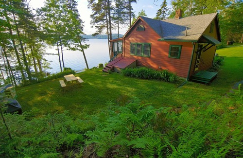 Jefferson House | Quintessential Maine Lake Cottage, Quanahawasset, a John Calvin Stevens Original