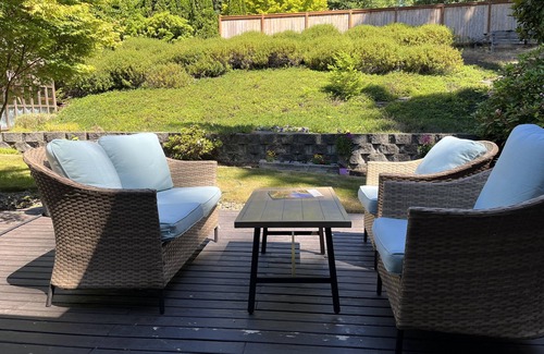 Edmonds House | quite and private near trails and downtown
