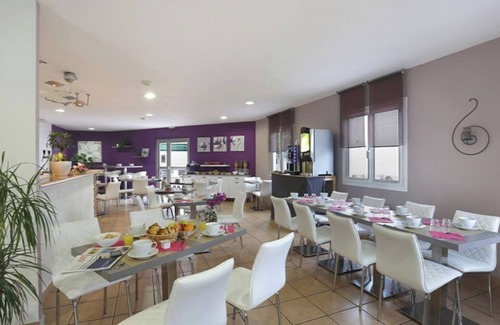 Merville Apartment | Résidence Résid'price ST2