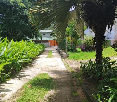 Mahe Island Apartment | Rêve Tropical Chambres D'hôtes