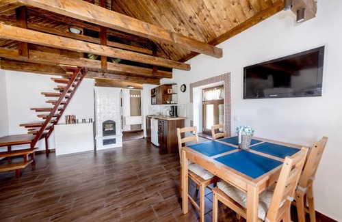 Zengovarkony Ski Chalet | Rózsa Porta