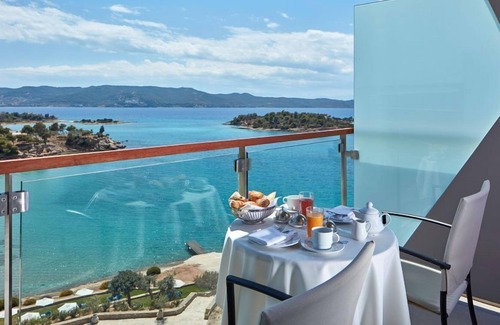 Agii Anargiri House | R 1192 Hotel Grace Junior Suite with Sea View