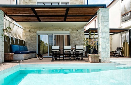 Haniotis Villa | R 1259 Elegant Villas - Family Villa - Sea View - Garden View - Outdoor Jacuzzi & X-box on reques