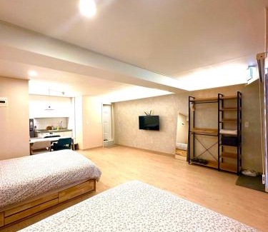 Jongno House | R Guesthouse Jongmyo