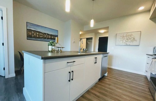 North End Condo | R&R Cultural District Retreat