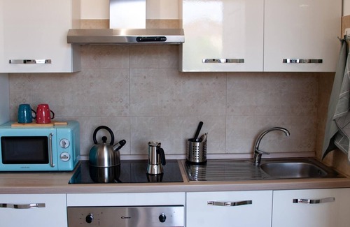 Ciampino Apartment | R12 STUDIO APARTMENT WITH PATIO AND GARDEN
