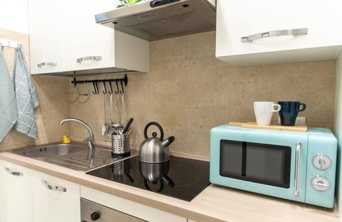 Ciampino Apartment | R4 STUDIO APARTMENT WITH PATIO AND GARDEN