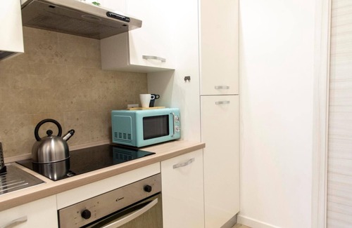 Ciampino Apartment | R4 STUDIO APARTMENT WITH PATIO AND GARDEN