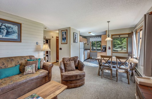 Clark Cabin | Rabbit Ears - Relax in the mountain air!