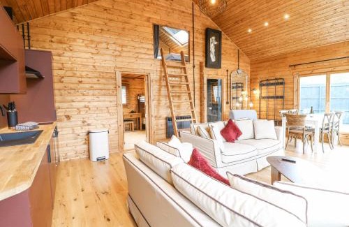 South Luffenham House | Rabbit Hole