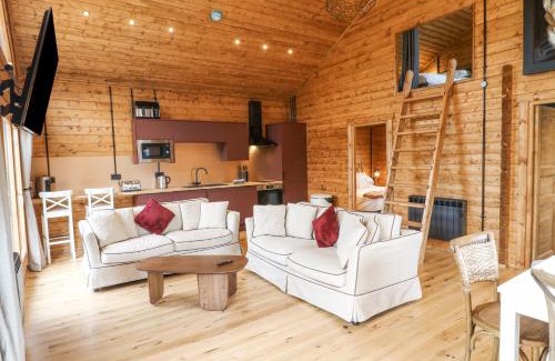 South Luffenham House | Rabbit Hole