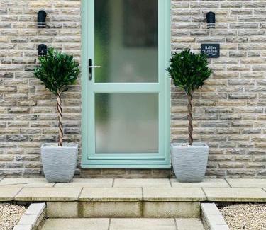Tredunnock House | Rabbit Meadow Lodge - Amazing Views