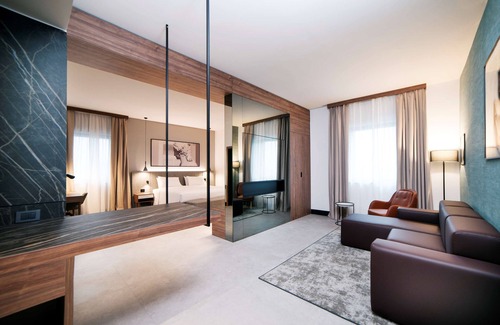 Nola Hotel | Radisson Hotel Nola Naples