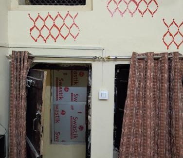 Faizabad House | Raghunath Bhawan Yatri Niwas Home Stay AC Or Non AC Rooms