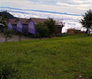 Lom Kao Hotel | Rai Saeng Tawan at Phu Thap Buek