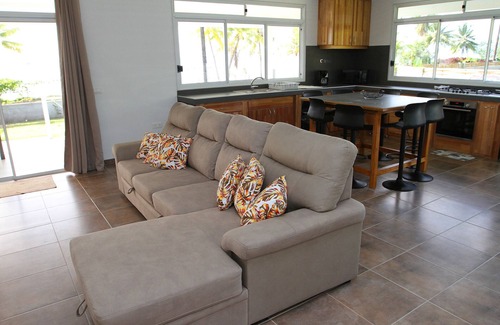 Teahupoo Ski Chalet | RAIATEA - Fare Te Hanatua