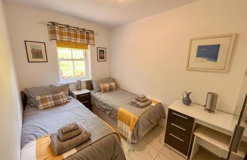 Falstone House | Railway Cuttings