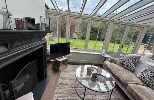 New Forest District House | Railway Junction Cottage & The Cabin by NewFo rest