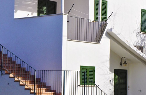 Marina di Pisticci House | Rainbow Houses – Red House Mare, Campagna e Relax