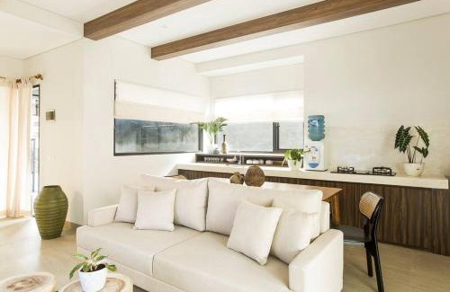 Blahbatuh Villa | Rainnan Kallih - 3 bedroom Villa near Bali Safari