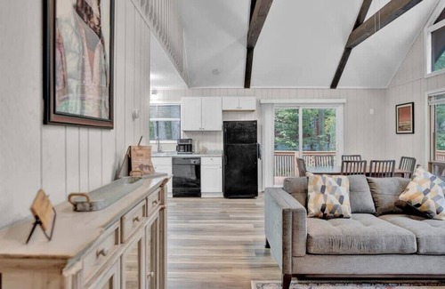 Gouldsboro Ski Chalet | Raised A Frame Chalet | Big Bass Lake | Hot Tub