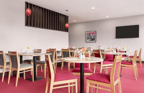 Cobham Hotel | Ramada by Wyndham Cobham