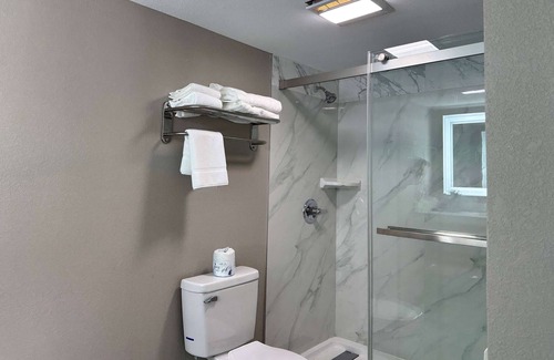 Cocoa West Hotel | Ramada by Wyndham Cocoa