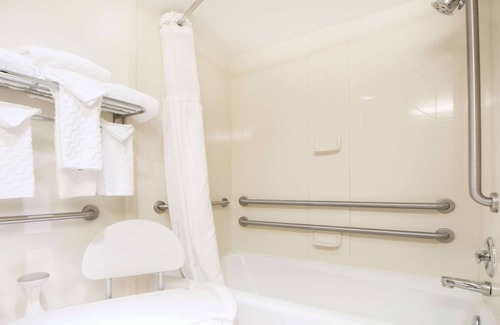 Enid Hotel | Ramada by Wyndham Enid