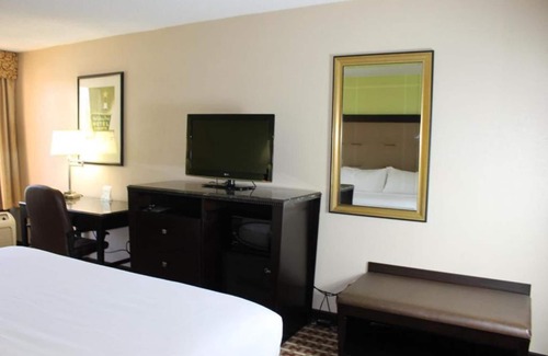 Gainesville Hotel | Ramada by Wyndham Gainesville