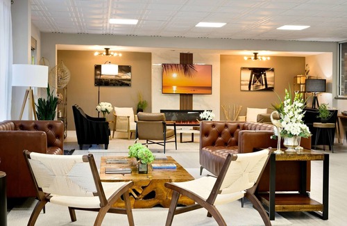 Whitfield Hotel | Ramada by Wyndham Sarasota Waterfront
