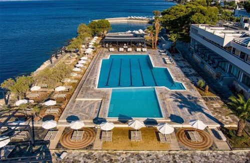 Loutraki-Agioi Theodoroi Hotel | Ramada Loutraki Poseidon Resort