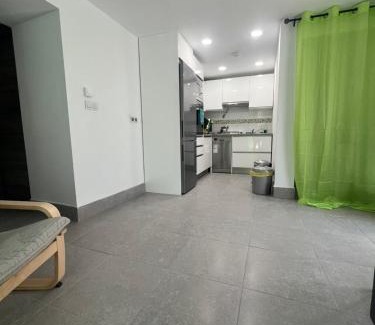 Locaiba Apartment | Rambla Retreats Apartment Verde with a shared hot tub & pool in Rambla de Oria