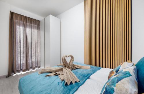 Erzsebetvaros Apartment | Rames-Cosmo Downtown Apartment with rooftop POOL